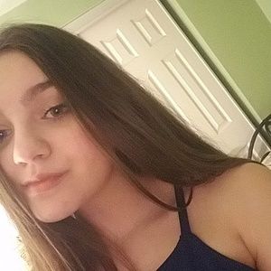 Meet your Posher, Michaela